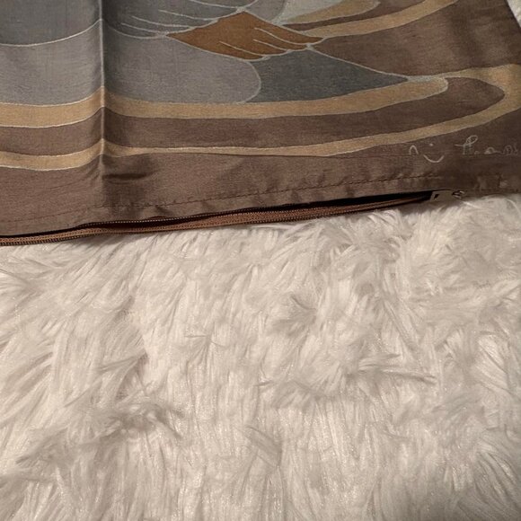 New without tags Jim Thompson silk pillow case and silk scarf - Picture 4 of 7